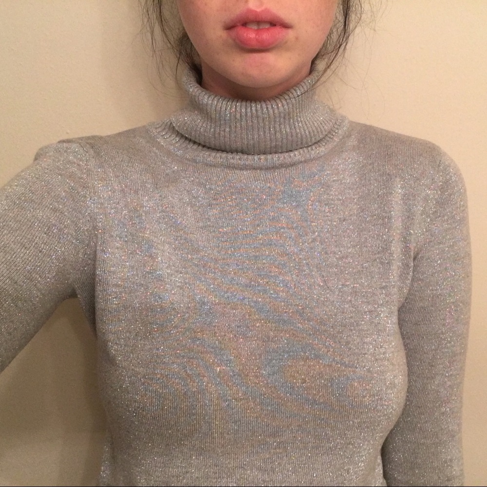 Grey Turtleneck🐢